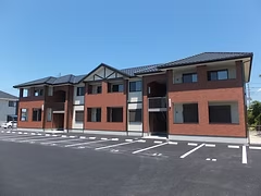 アパート（日中） (1)